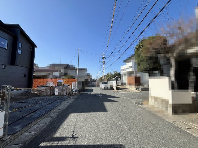 【その他】 | 福岡市西区横浜2丁目　1号棟（全1棟）【仲介手数料無料・0円】 | 現地写真。前面道路です。