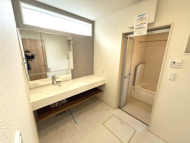 【洗面所】 | 福岡市西区横浜2丁目　1号棟（全1棟）【仲介手数料無料・0円】 | 施工例。施工例は完成時と異なる場合があります。