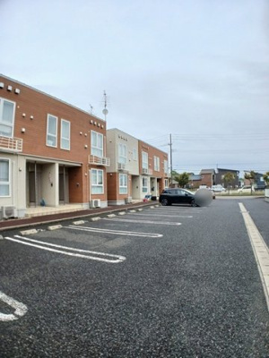 【駐車場】 | プルメリアⅠ | 車をお持ちの方に嬉しい駐車場付きの物件です