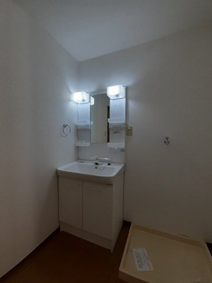 【洗面所】 | グリーンスカイⅡ | コンパクトで使いやすい洗面所