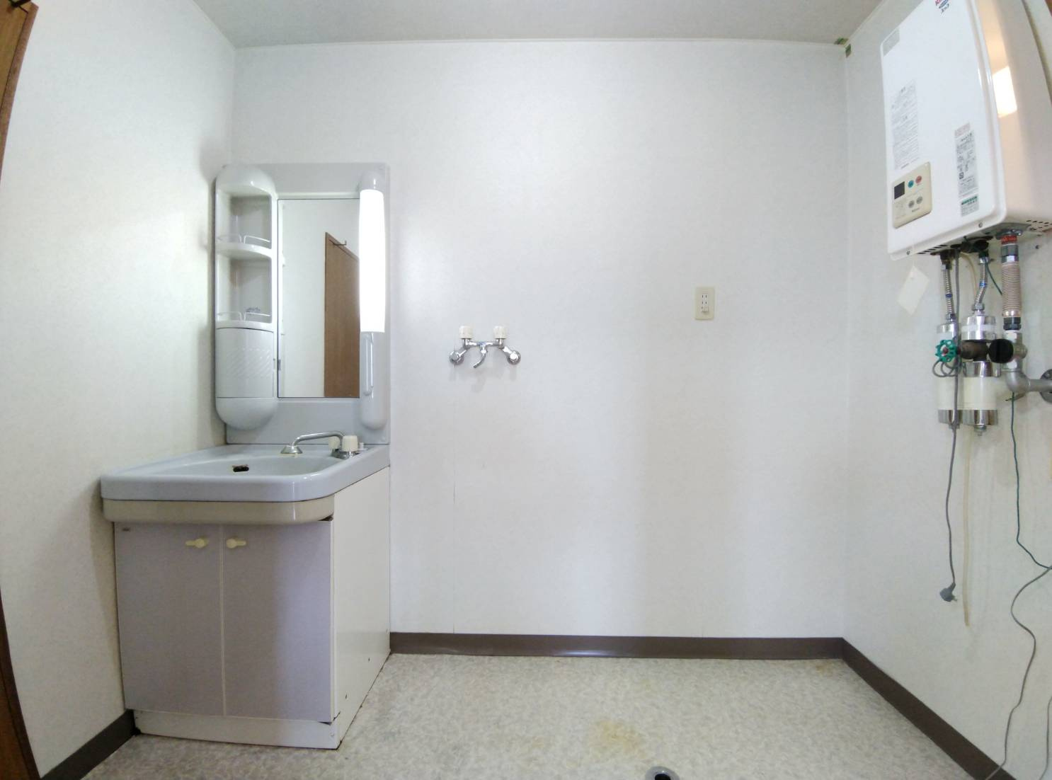 明治ビルの洗面所