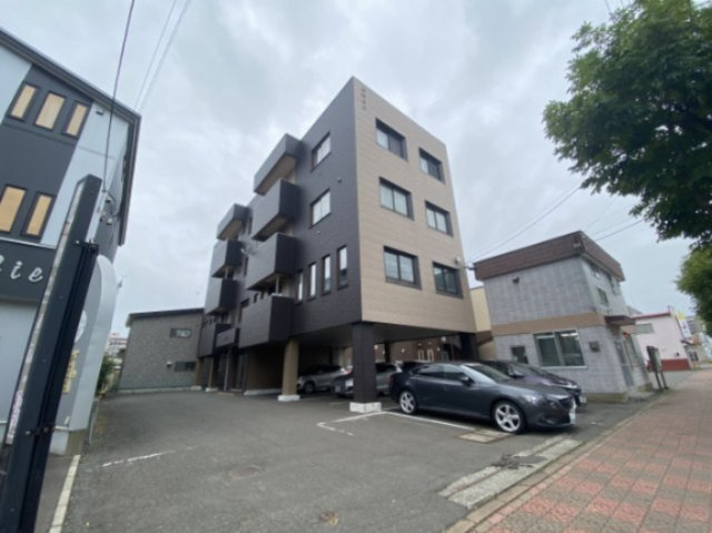 明治ビルの外観