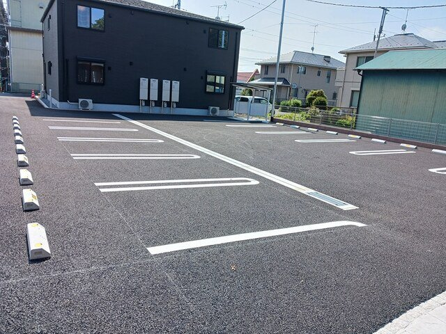 ヒカルサ加須ウエストⅡの駐車場