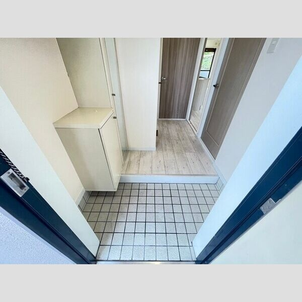 エムズコートⅡの玄関