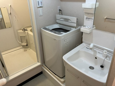 【内装】 | レオネクストリアン | きれいな内装です