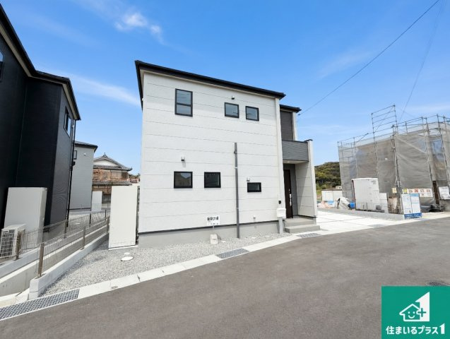 洲本市上物部　第3期　新築一戸建ての外観|お客様に長く安心して住んでいだだける事にこだわった家づくり！住んでからのアフターサービスにもしっかりと取り組んでいます！
