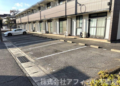 【駐車場】 | マグノリア春日