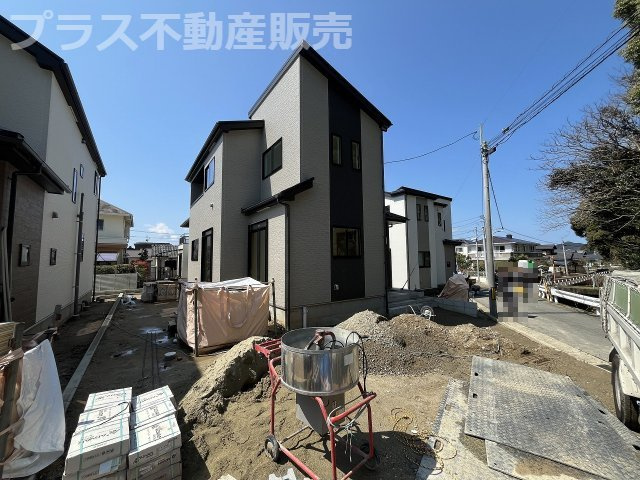 【玄関】 | 福岡市西区今宿東3丁目　B号棟（全3棟）【仲介手数料無料・0円】 | 施工例。施工例は完成時と異なる場合があります。