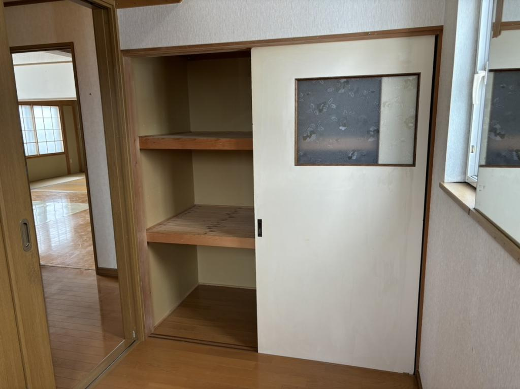 常呂郡訓子府町東町２２２番地１、２２３番１　平家建中古売家の収納|納戸
