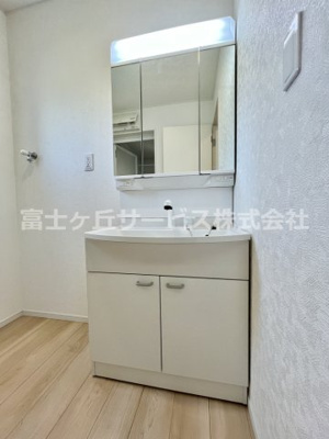 【独立洗面台】 | 牧之原市細江 13期 新築一戸建て 1号棟 | 独立洗面化粧台が付いています