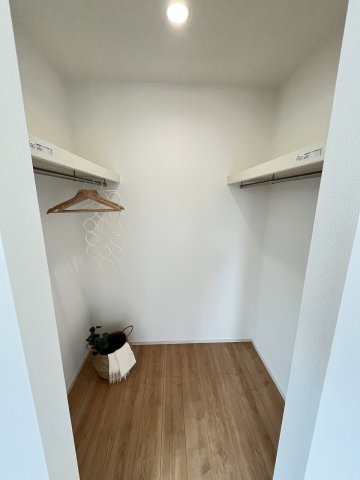 【収納】 | 福岡市西区今宿東3丁目　A号棟（全3棟）【仲介手数料無料・0円】 | 現地写真。ウォークインクローゼットです。