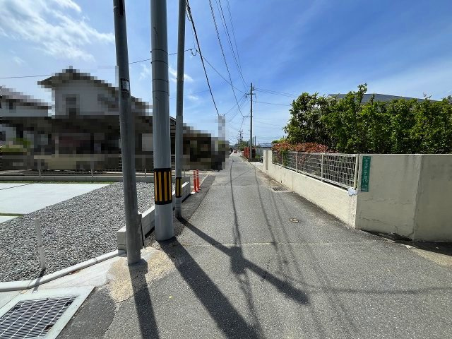 【その他】 | 福岡市西区今宿東3丁目　A号棟（全3棟）【仲介手数料無料・0円】 | 現地写真。前面道路です。