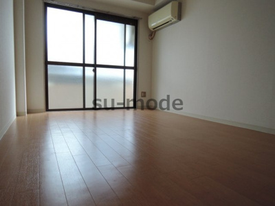 【洋室】 | 芥川ロイヤルマンション