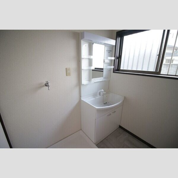 松本貸家Ⅱの洗面所