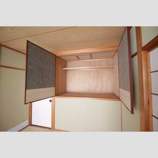 松本貸家Ⅱの収納