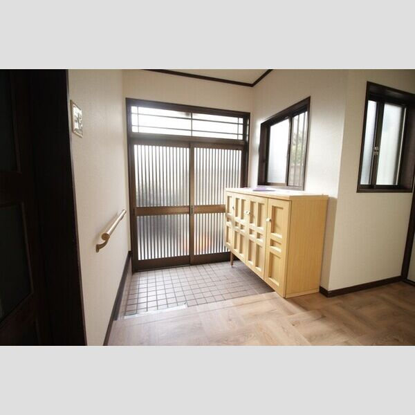 松本貸家Ⅱの玄関