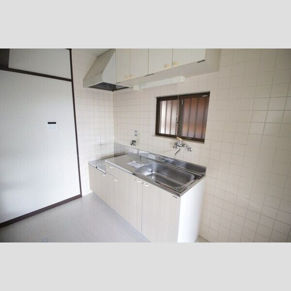 松本貸家Ⅱのキッチン