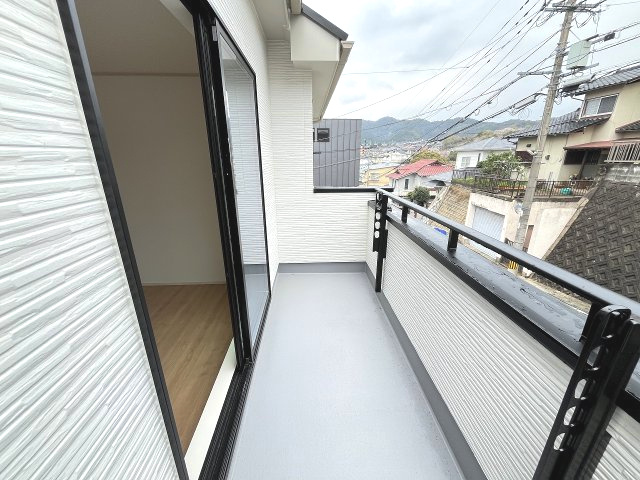 【バルコニー】 | 福岡市西区今宿東3丁目　C号棟（全3棟）【仲介手数料無料・0円】 | 施工例。施工例は完成時と異なる場合があります。