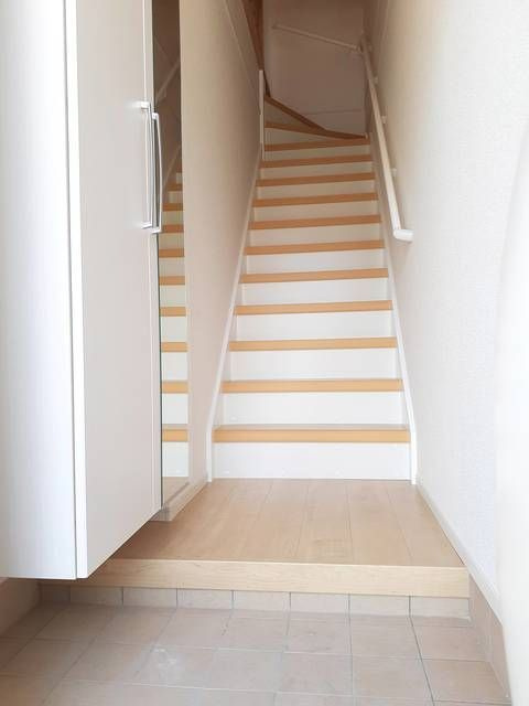 コンフォール　ヴィラージュの玄関