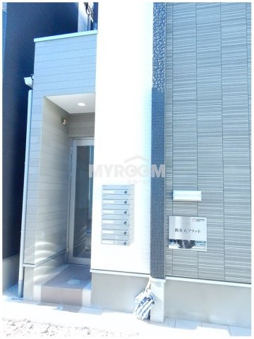 抜弁天フラットのエントランス|出入り口