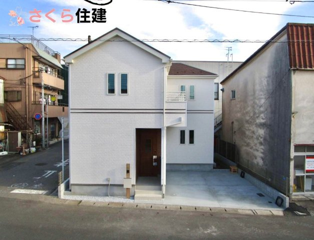 Heartful-Town 　東武江曽島駅１期　1棟の駐車場|カースペース２台可能です。道路幅があり車の通りが少ない為出し入れラクラク♪