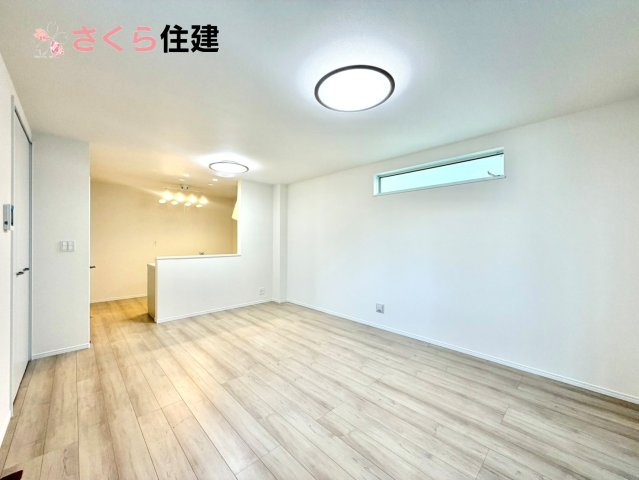 Heartful-Town 　東武江曽島駅１期　1棟の居間・リビング|15.2帖LDKはキッチンで家事をしながらでもお子様に一対一で向き合える時間が作れます！