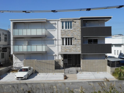 【駐車場】 | LaZuliMOZU