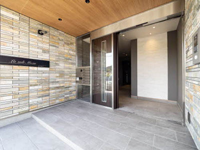 【エントランス】 | LaZuliMOZU