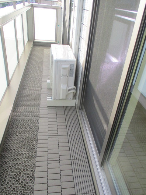 カサ ブランカ駒岡のバルコニー|南向きのバルコニー