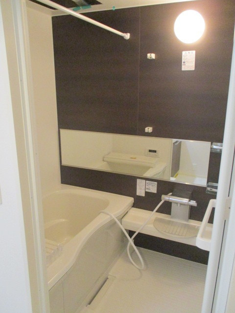 カサ ブランカ駒岡の浴室|便利な追焚・暖房・乾燥機能付バスルーム