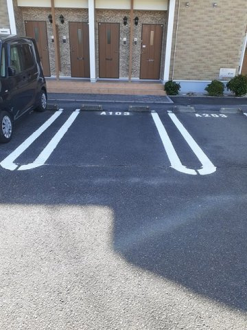 グレースなごみＡの駐車場