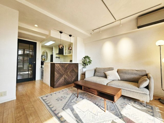 パークスクエア神戸山本通の居間・リビング|リビングダイニング