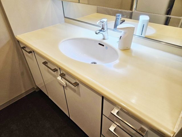 パークスクエア神戸山本通の独立洗面台|洗面化粧台