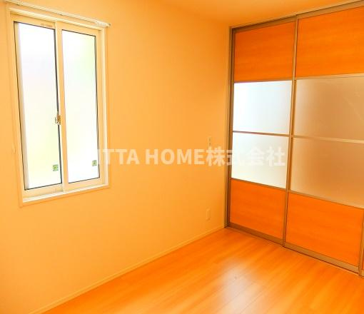 ヴェルデール・ヴィラ の寝室|暖かみのある室内◆