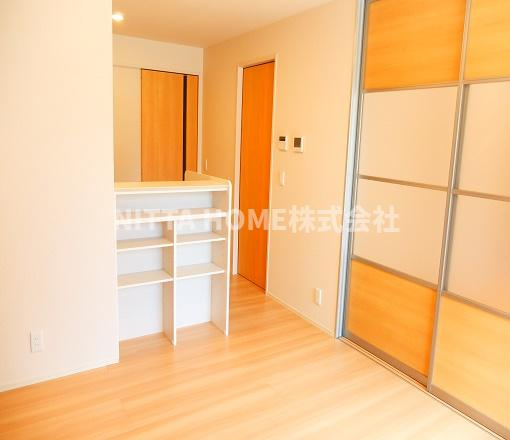 ヴェルデール・ヴィラ の居間・リビング|リビング８．９帖です＊