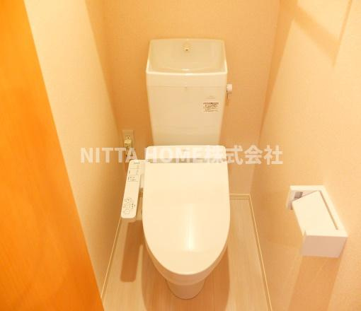 ヴェルデール・ヴィラ のトイレ|ウォシュレット付きのトイレです◎