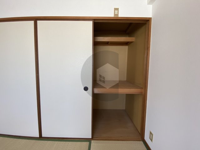 グロースパシフィック長田の収納