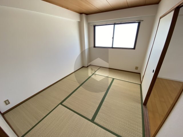 グロースパシフィック長田の和室