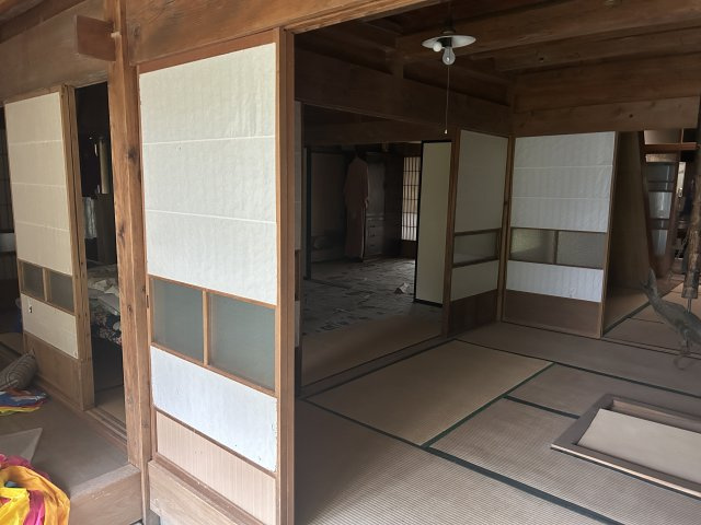 葵区口坂本　古民家の和室