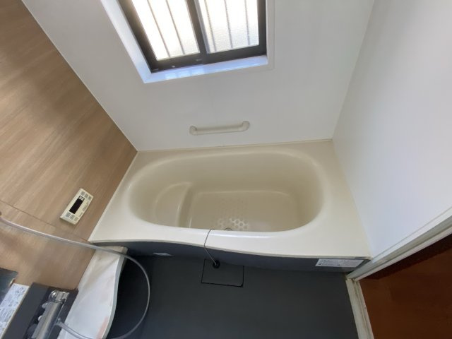 構3丁目貸家の浴室