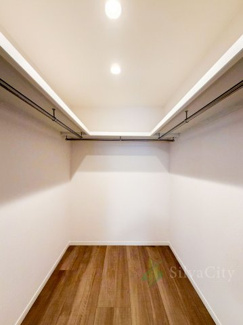 【収納】 | ライオンズマンション高井戸 | ウォークインクローゼット　2.2帖