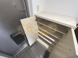 【玄関】 | ヴィラエスポワール