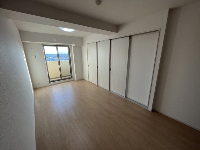 ムーンヒルズ大阪の洋室