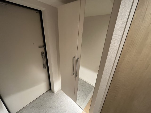 ムーンヒルズ大阪の玄関