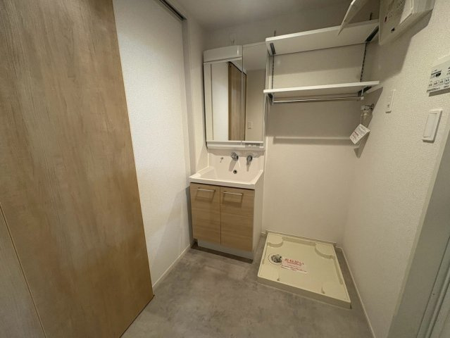 ムーンヒルズ大阪の独立洗面台