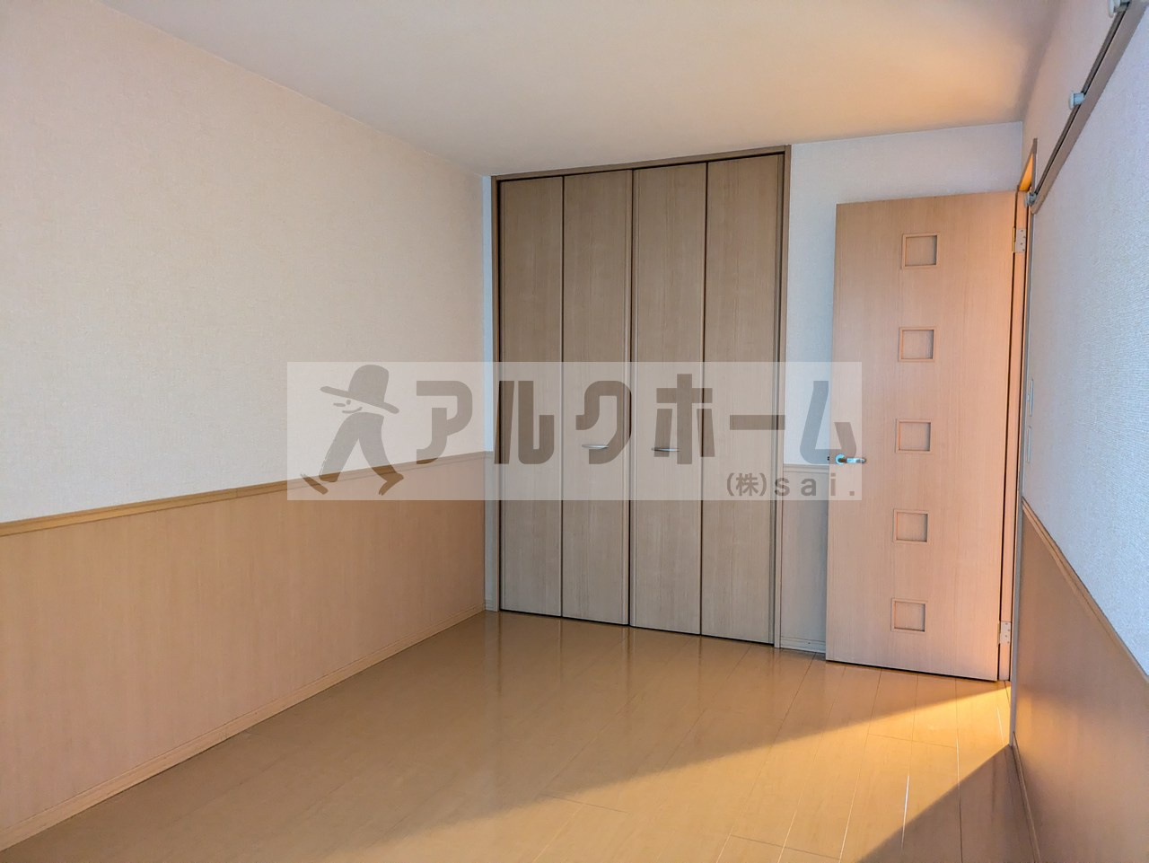 カトルセゾン Aの洋室