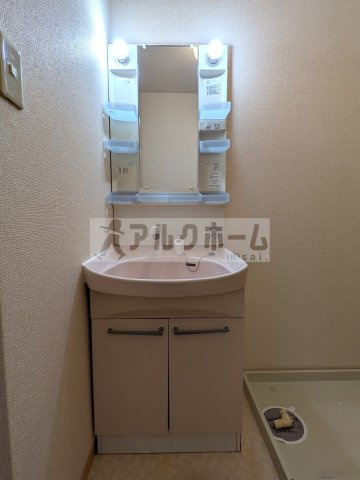 カトルセゾン Aの玄関