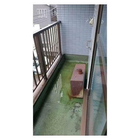 ラフォーレ町屋のバルコニー