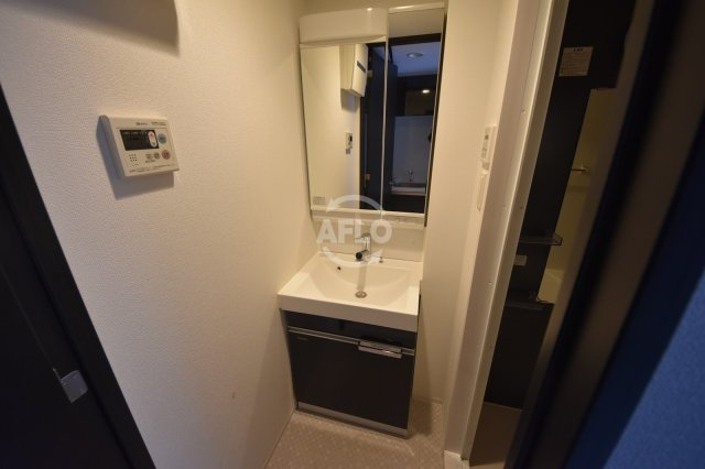 スワンズシティ大手前レーヴェの独立洗面台|スワンズシティ大手前レーヴェ　洗面台