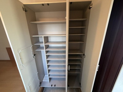 【収納】 | 表慈恩寺貸家 | 大容量シューズボックスです！